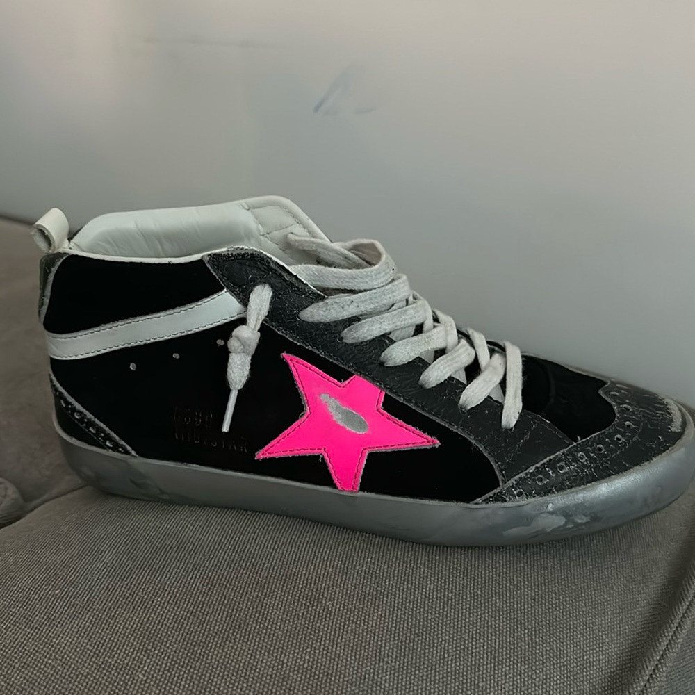Black Suede Mid Star with Pink Star/Silver - Golden Goose Size 36